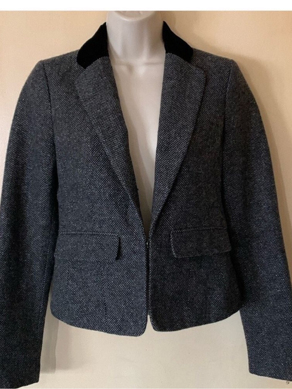 American Eagle Outfitters black and white tweed blazer size S/P